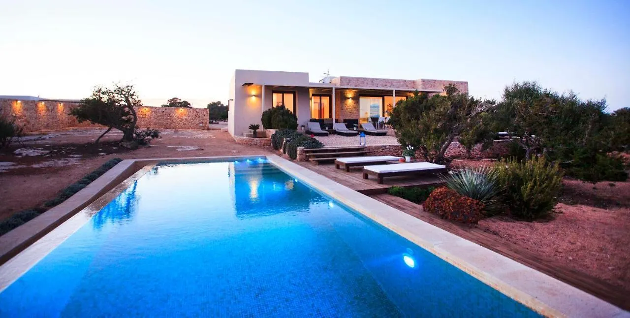 Casa Romero Cala Saona 0*,
