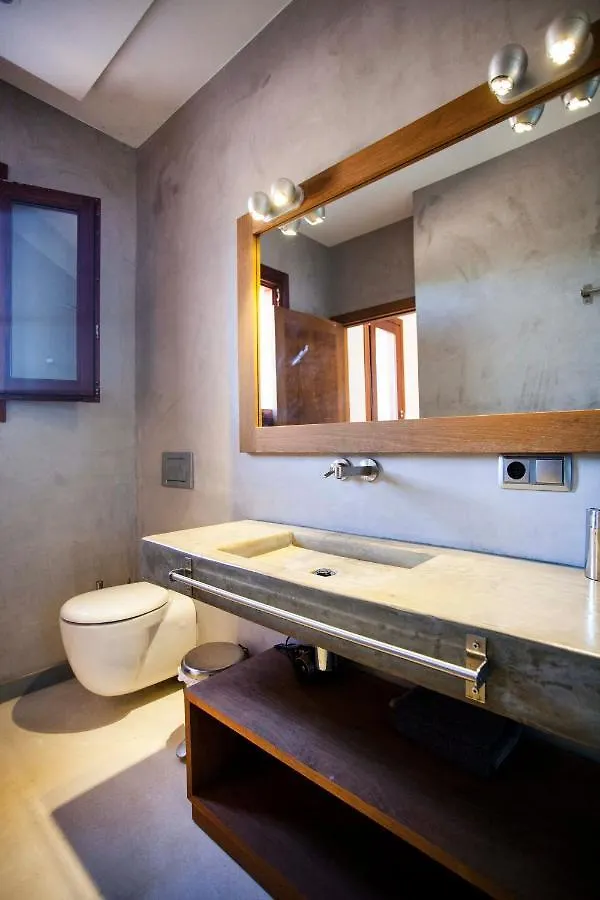 Casa Romero Cala Saona 0*,
