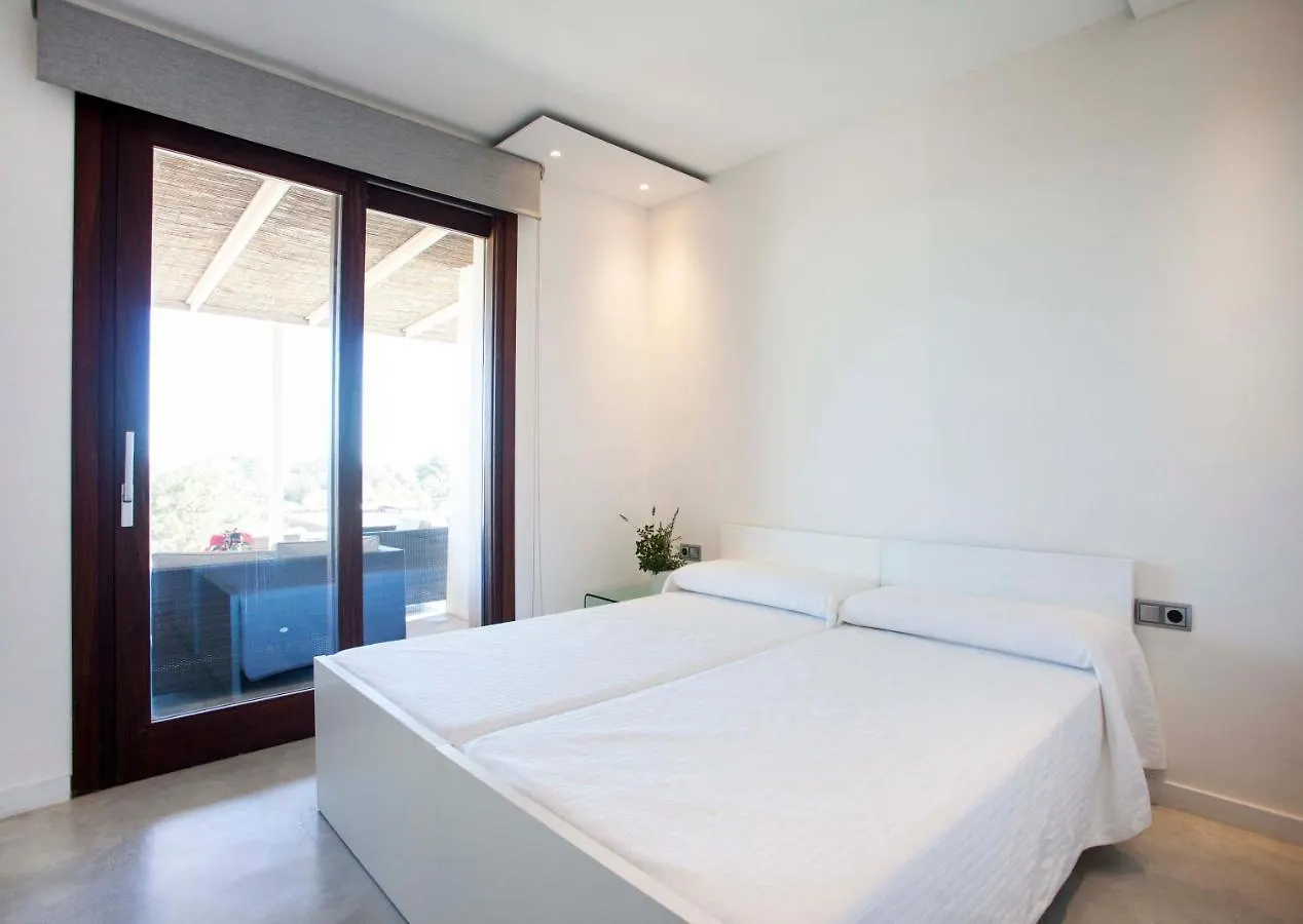 Casa Romero Cala Saona 0*,  Spanje